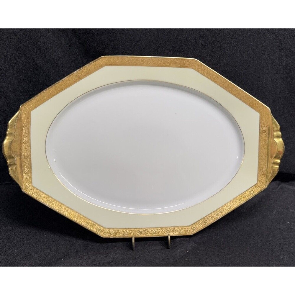 Heinrich & CO Selb Bavaria 16.5” X 11” X 1.25” Oval/octagon Platter Gold Gilding